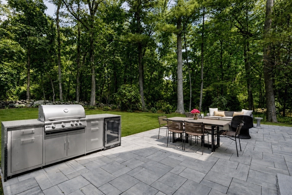 5 Deer Path Lane Weston, MA 02493 - Photo 36 of 37 Gallery Image 36