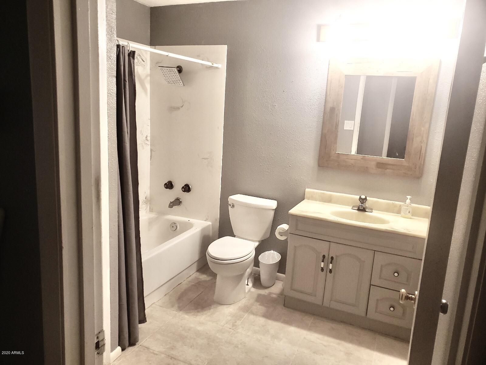 8253 West Osborn Road Phoenix, AZ 85033 - Photo 7 of 14 IMG_0131