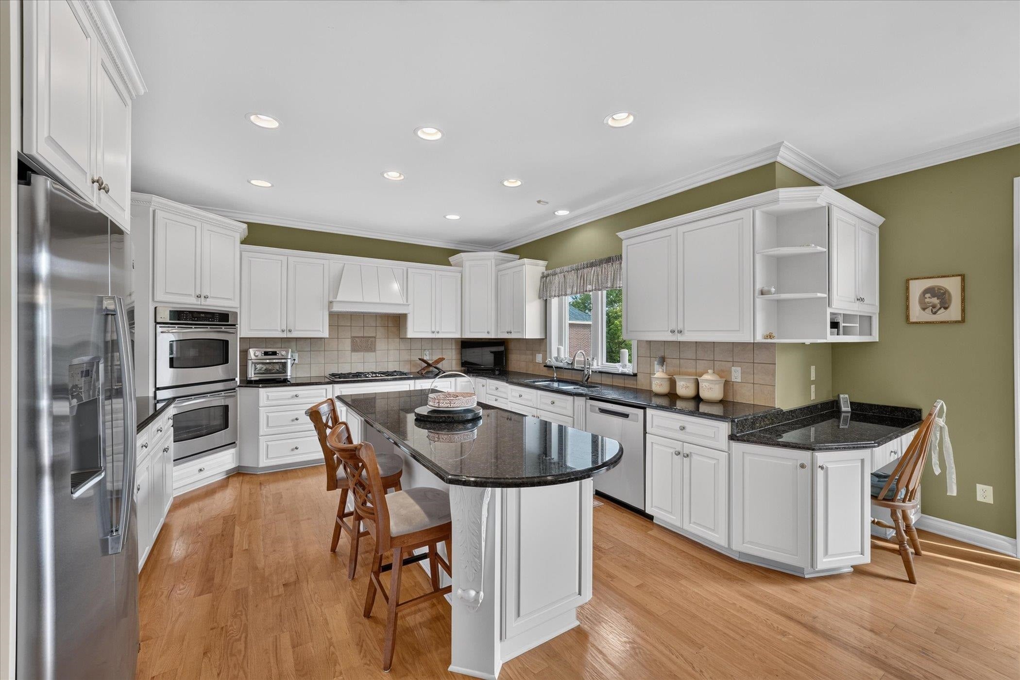 4487 Boxwood Court Rochester, MI 48306 - Photo 11 of 53 Gallery Image 11