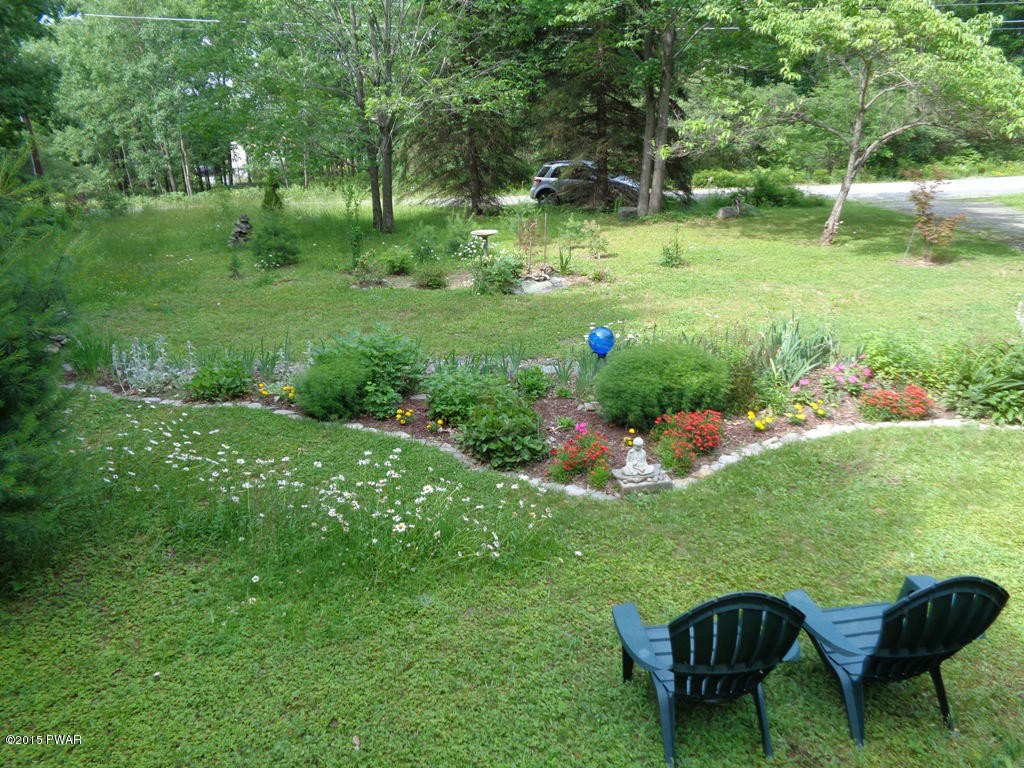 112 Mountain View Road Newfoundland, PA 18445 - Photo 3 of 35