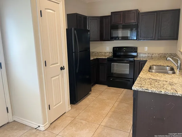$1,395 | 6011 Jax Way, Unit 104, San Antonio, TX 78244