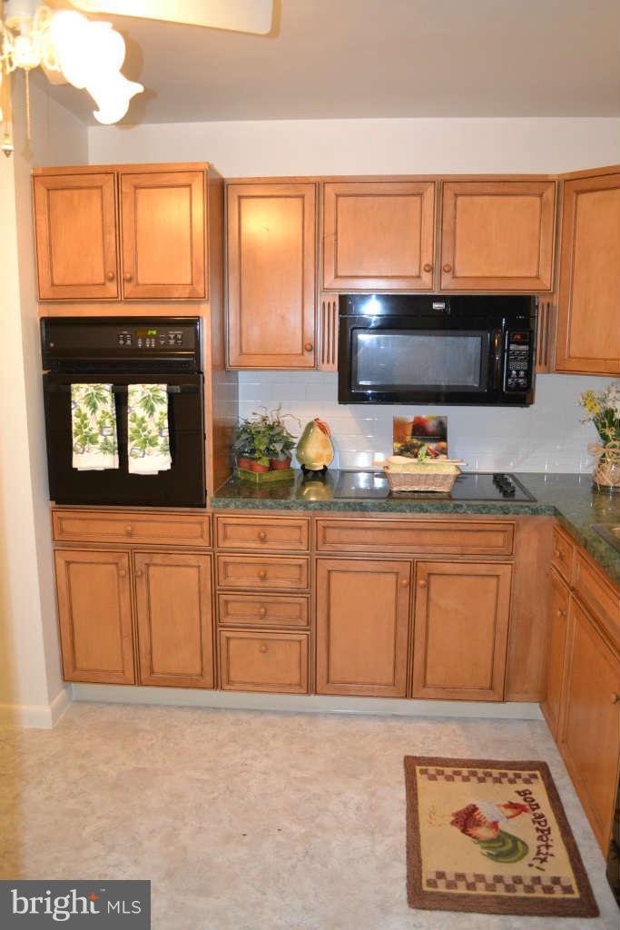 1117 Ryegate Road Baltimore, MD 21286 - Photo 12 of 27 Kitchen