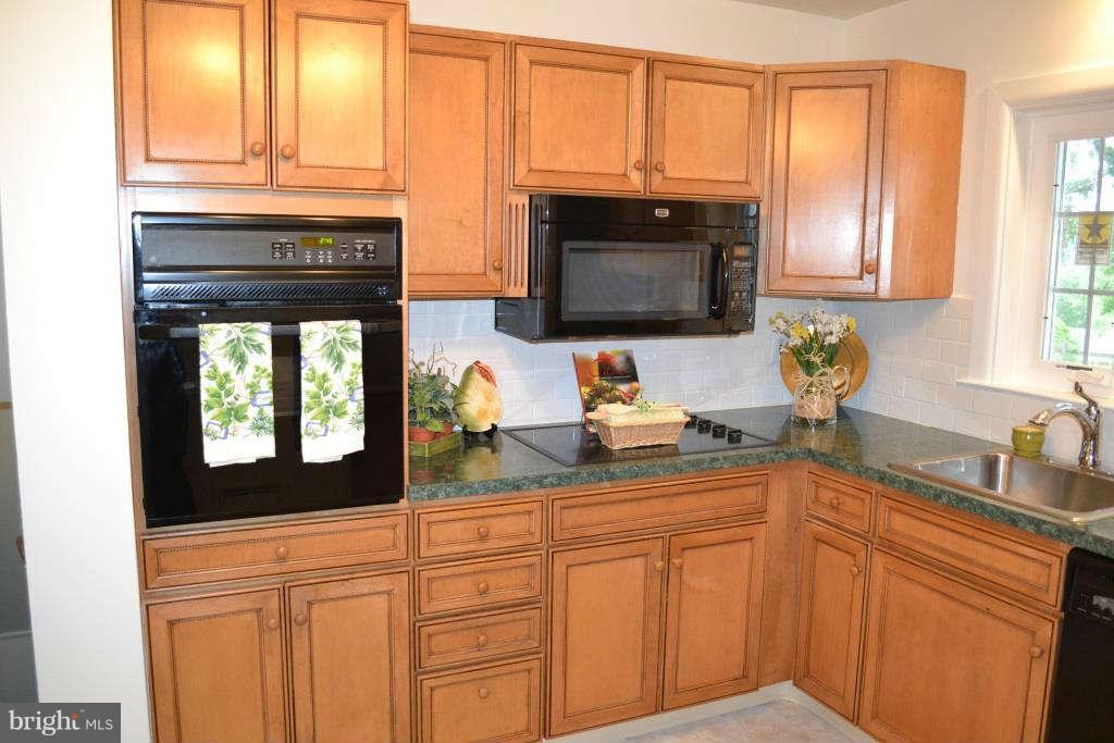 1117 Ryegate Road Baltimore, MD 21286 - Photo 10 of 27 Kitchen