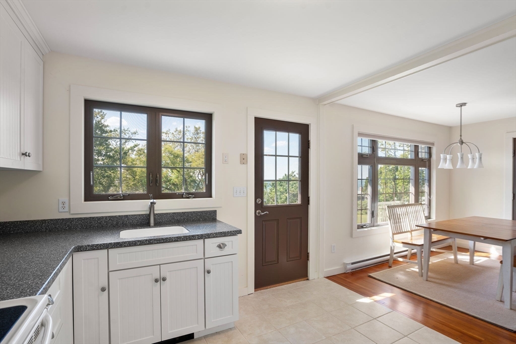 9 Waterman Road Gloucester, MA 01930 - Photo 9 of 25 Gallery Image 9