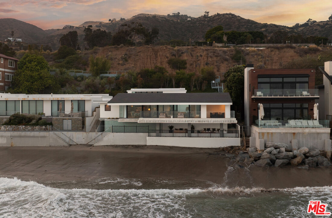 31388 Broad Beach Road Malibu, CA 90265 - Photo 35 of 36