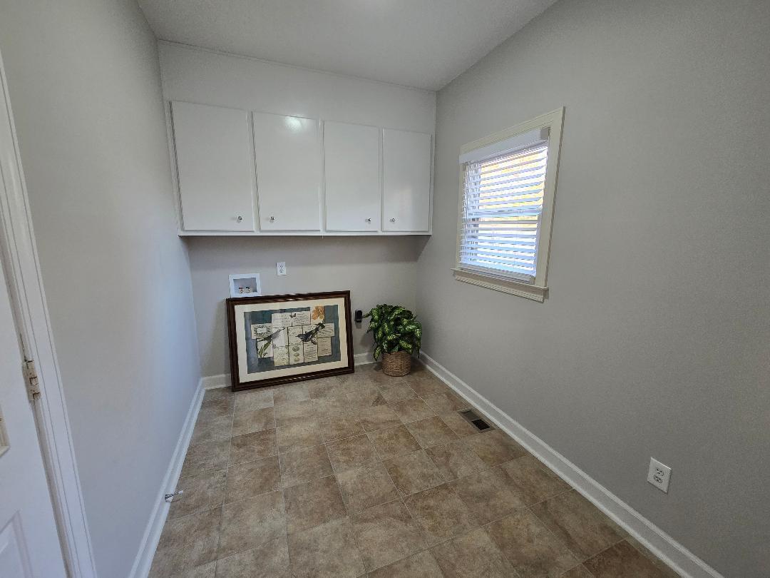 4876 Rolling Hill Road Evans, GA 30809 - Photo 21 of 35 Laundry Room