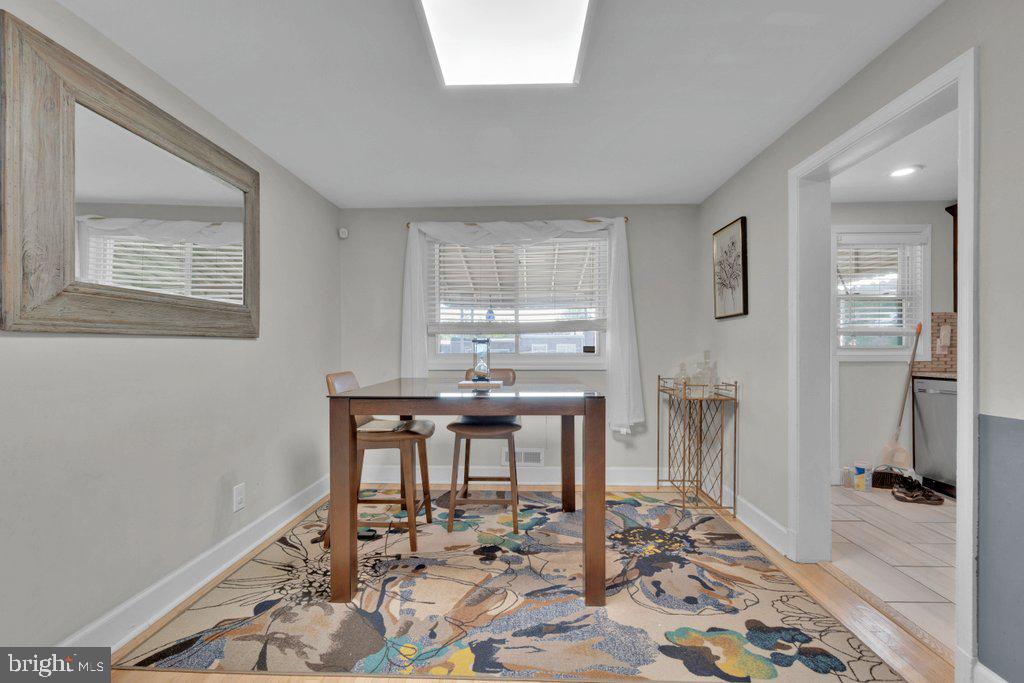 1329 Halstead Road Baltimore, MD 21234 - Photo 11 of 30 Dining room