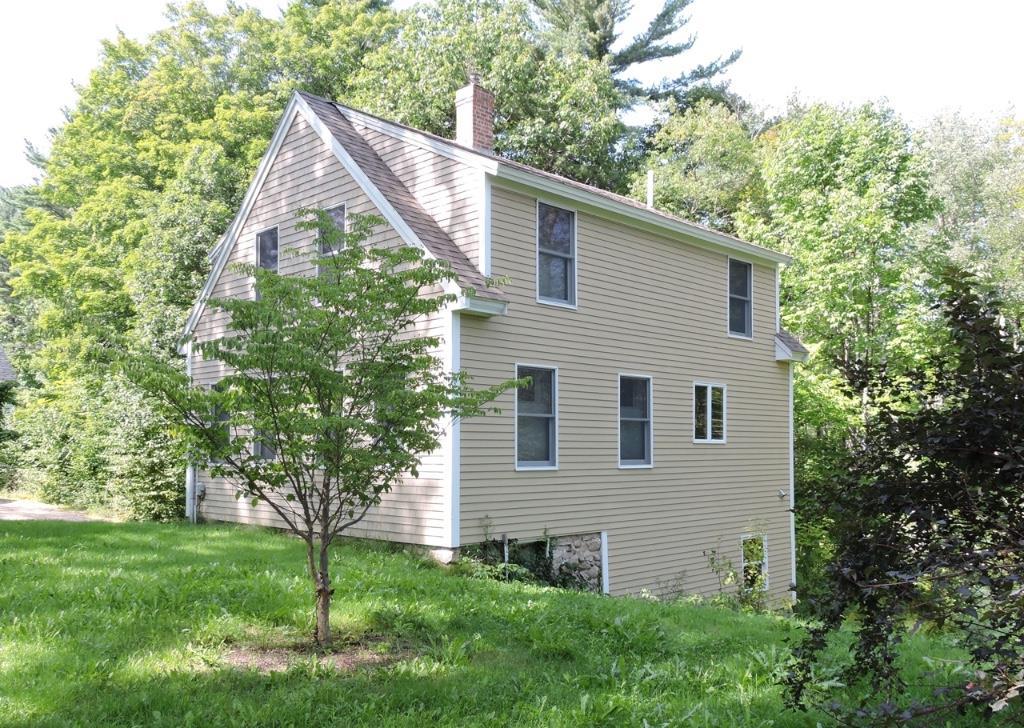 289 Mountain Road Cape Neddick, ME 03902 - Photo 2 of 27 Photo