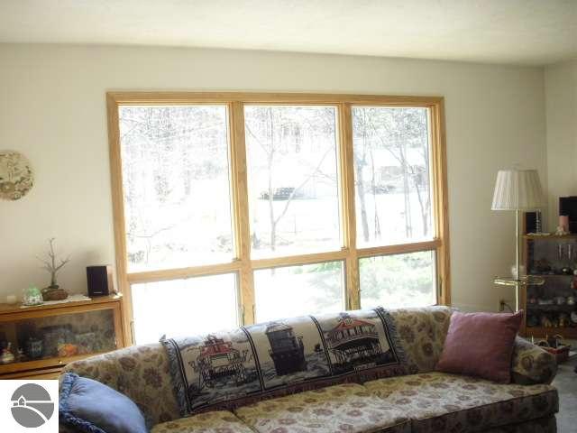 10853 East Fort Road Suttons Bay, MI 49682 - Photo 8 of 16 1734624-7.JPG
