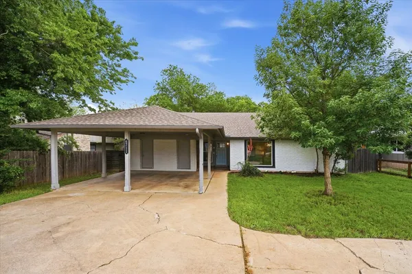 $324,900 | 6711 West Gate Boulevard, Unit B, Austin, TX 78745