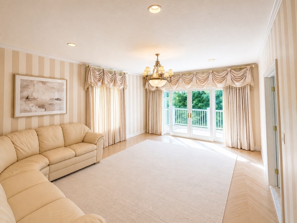 75 Huntington Road Newton, MA 02458 - Photo 7 of 18