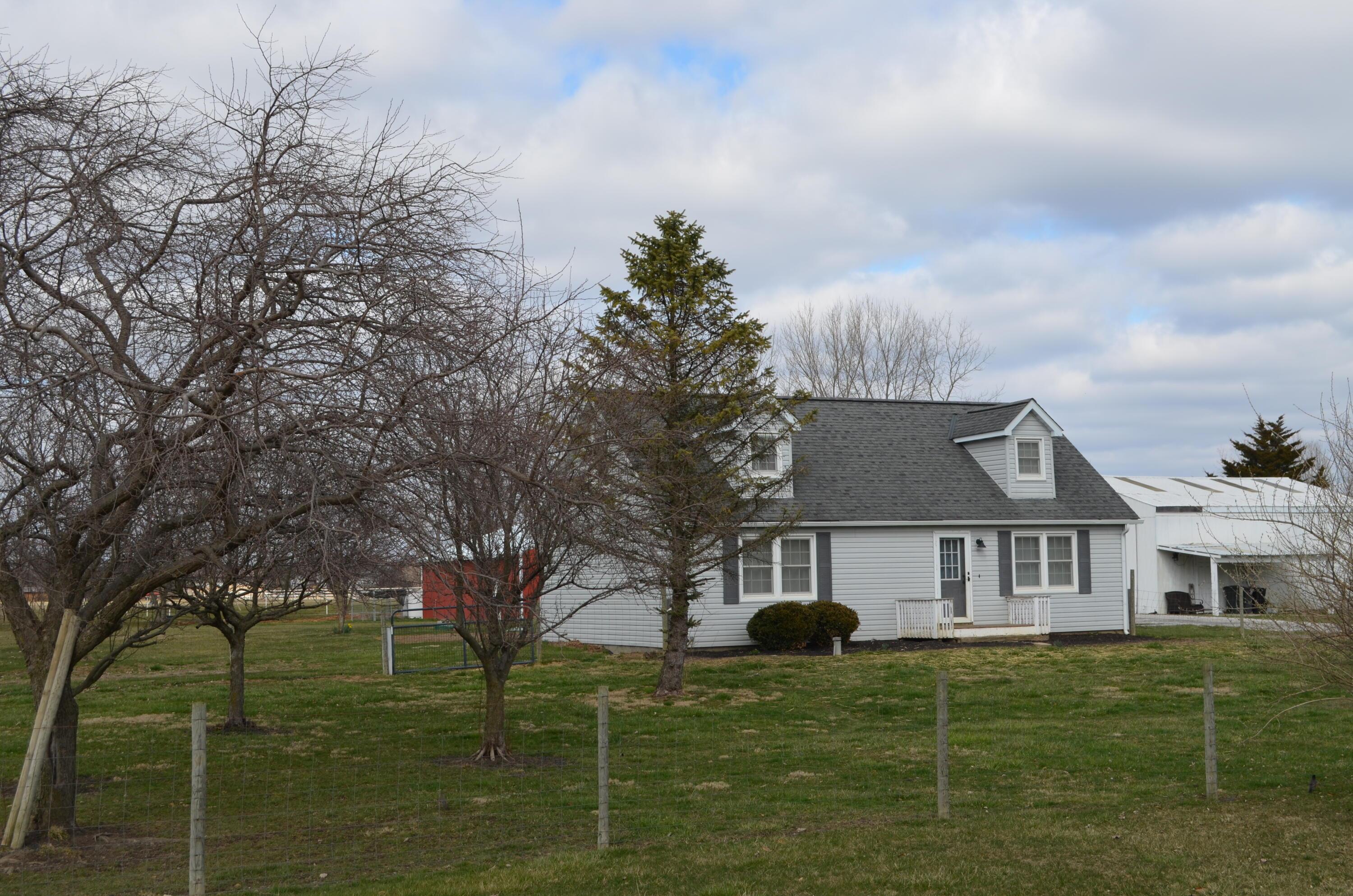 4744 Zuber Road Orient, OH 43146 - Photo 2 of 4 DSC_0106