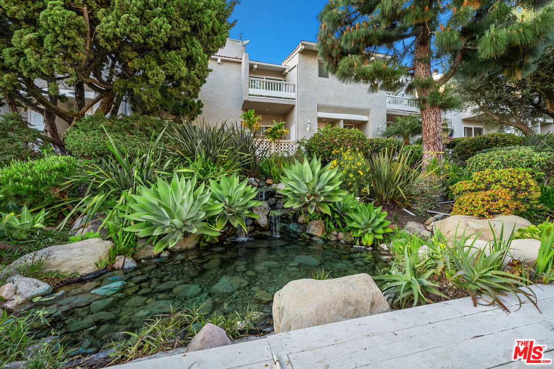 28378 Rey De Copas Lane Malibu, CA 90265 - Photo 43 of 48