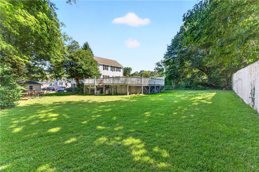 392 Bradford Road Westerly, RI 02808 - Photo 23 of 25 Gallery Image 23