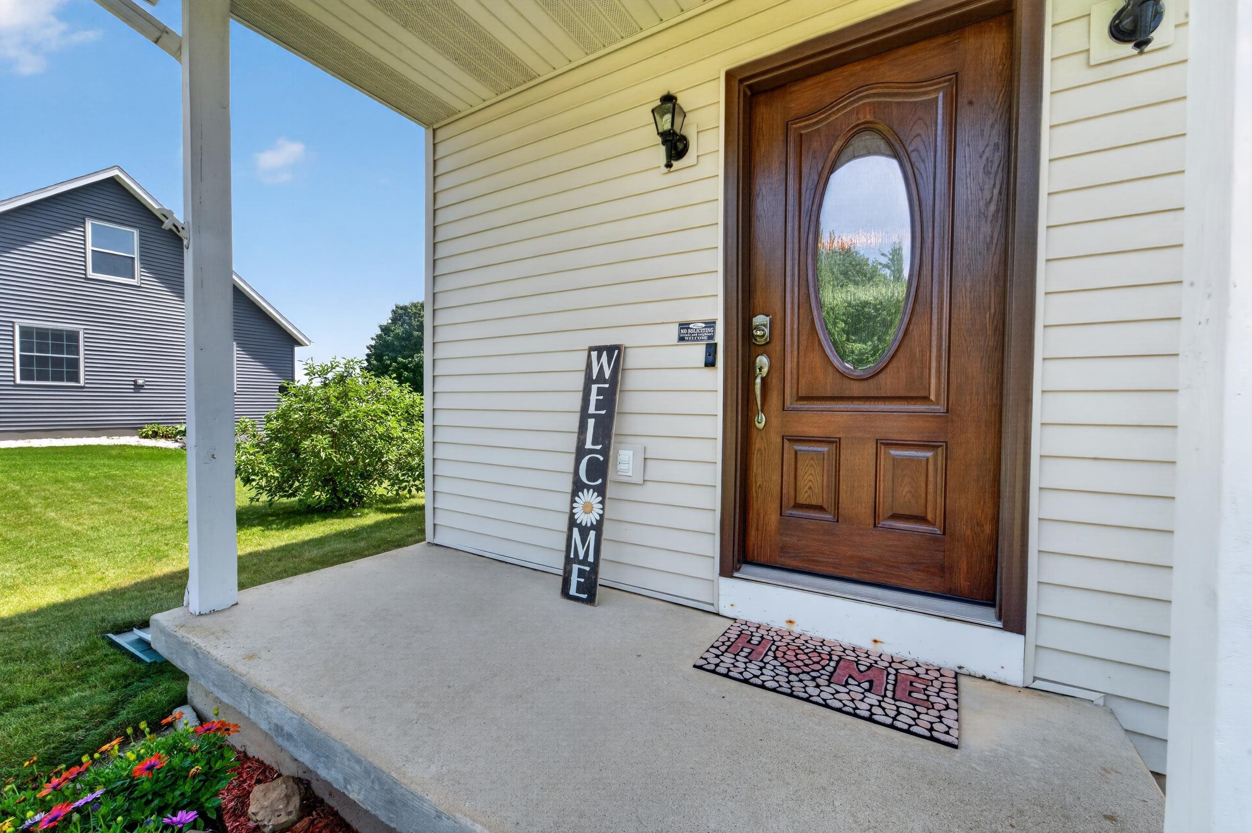619 Windlach Street New Glarus, WI 53574 - Photo 2 of 37
