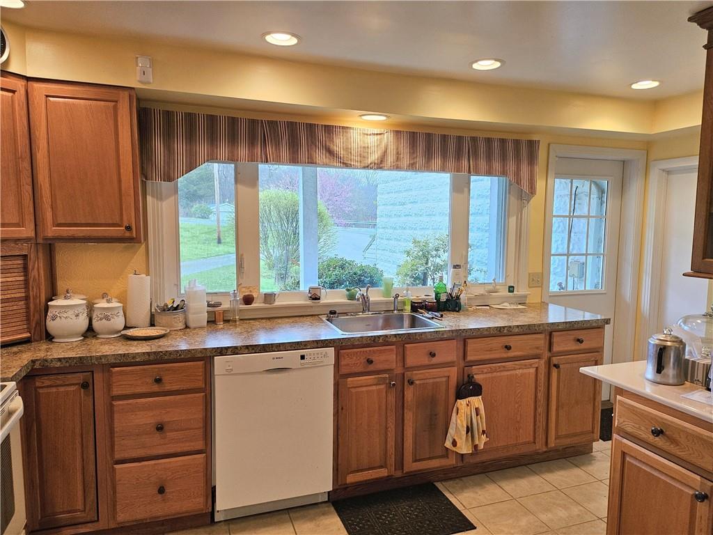 657 Kiester Road Slippery Rock, PA 16057 - Photo 9 of 44 Gallery Image 9