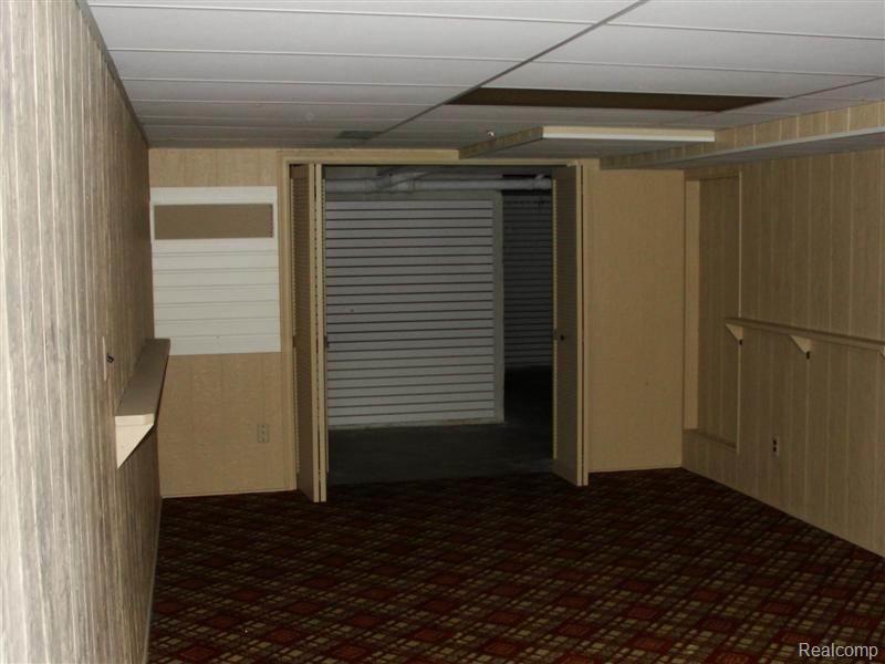 361 Ridgewood Road Rochester, MI 48306 - Photo 14 of 23 Finished Basement