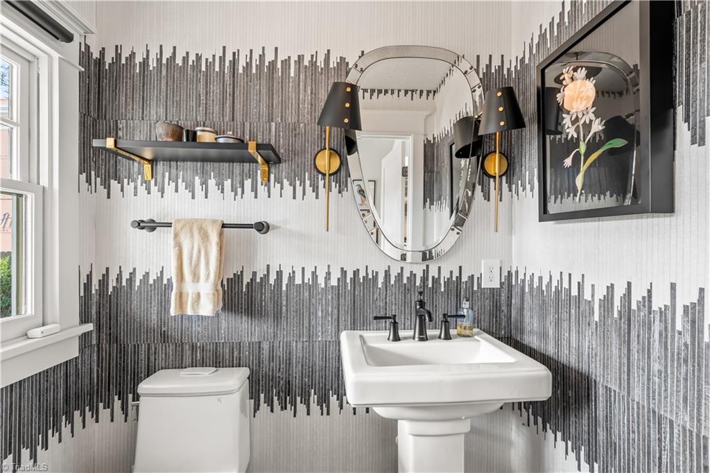 1013 Johnson Street High Point, NC 27262 - Photo 18 of 45