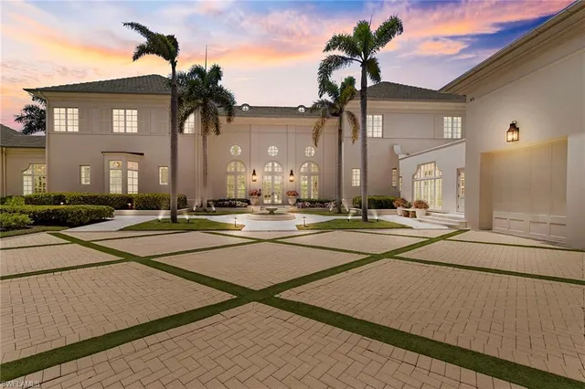 $8,800,000 | 28740 Blaisdell Drive, Naples, FL 34119