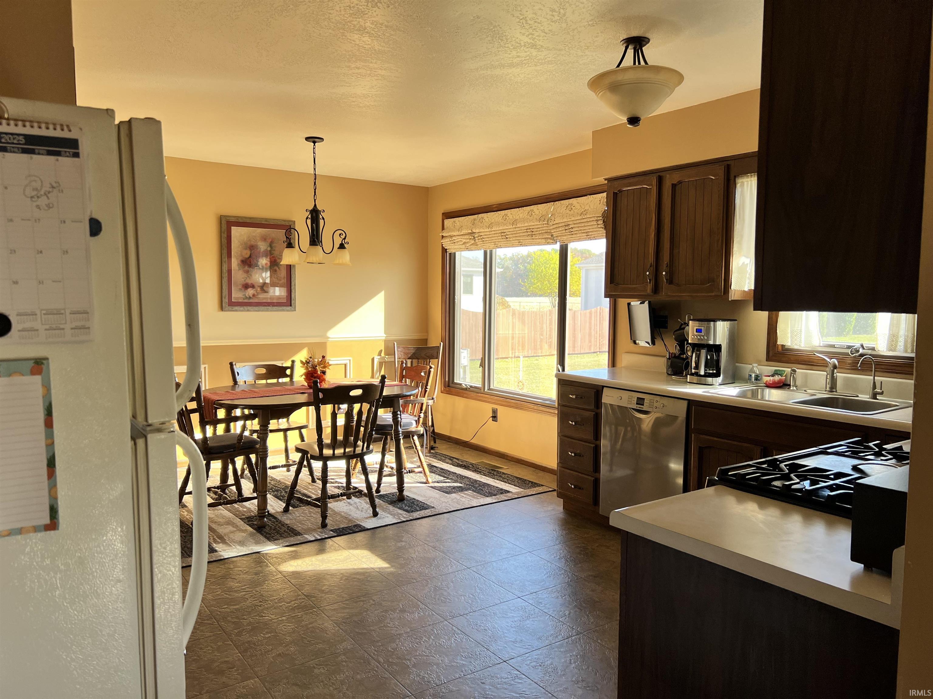 2103 West Hamilton Road South Fort Wayne, IN 46819 - Photo 8 of 20