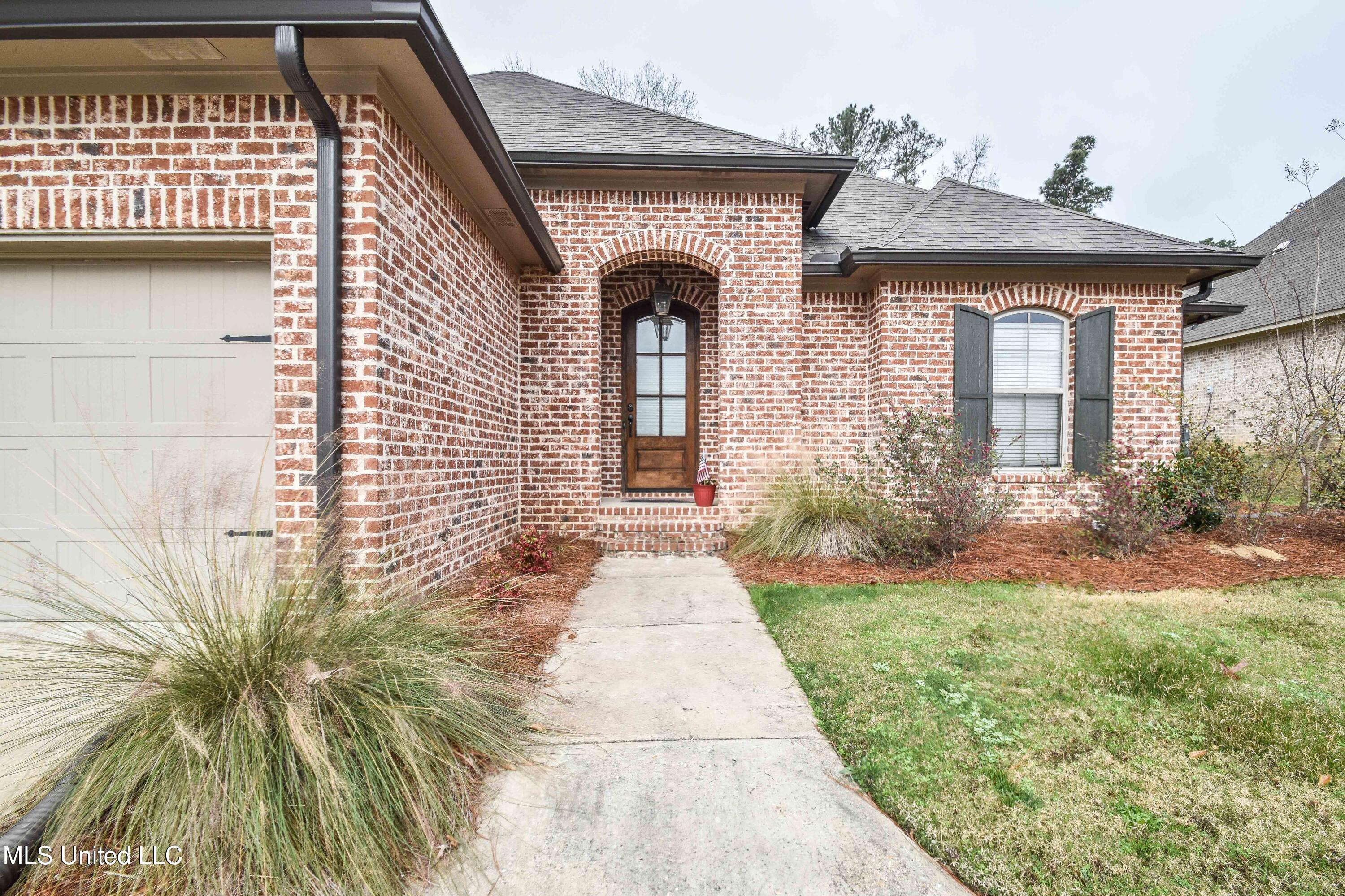 604 Macbeth Street Brandon, MS 39047 - Photo 3 of 40 image-3-2