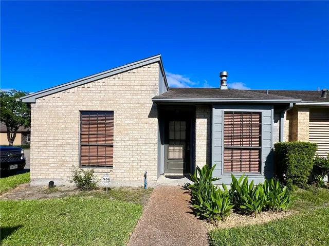 $149,000 | 1818 Rodd Field Road, Unit H1, Corpus Christi, TX 78412