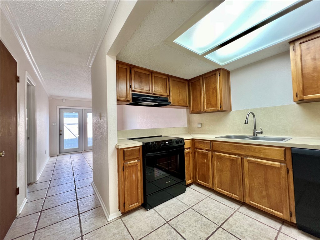 1818 Rodd Field Road, Unit H1 Corpus Christi, TX 78412 - Photo 4 of 18