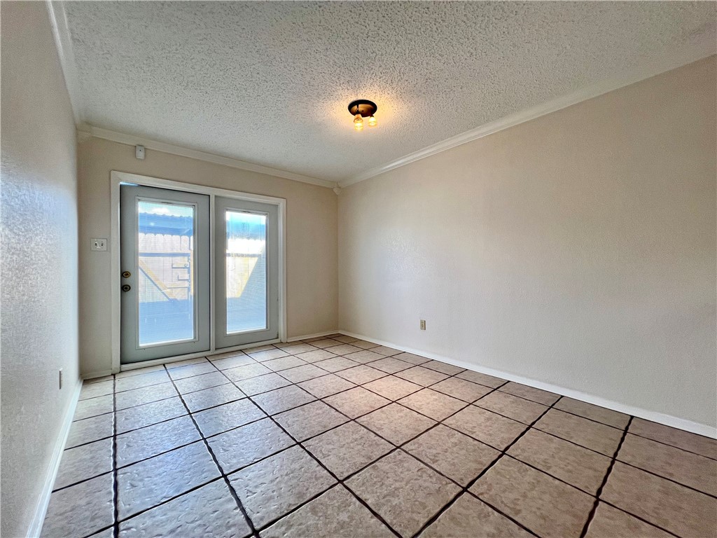 1818 Rodd Field Road, Unit H1 Corpus Christi, TX 78412 - Photo 6 of 18