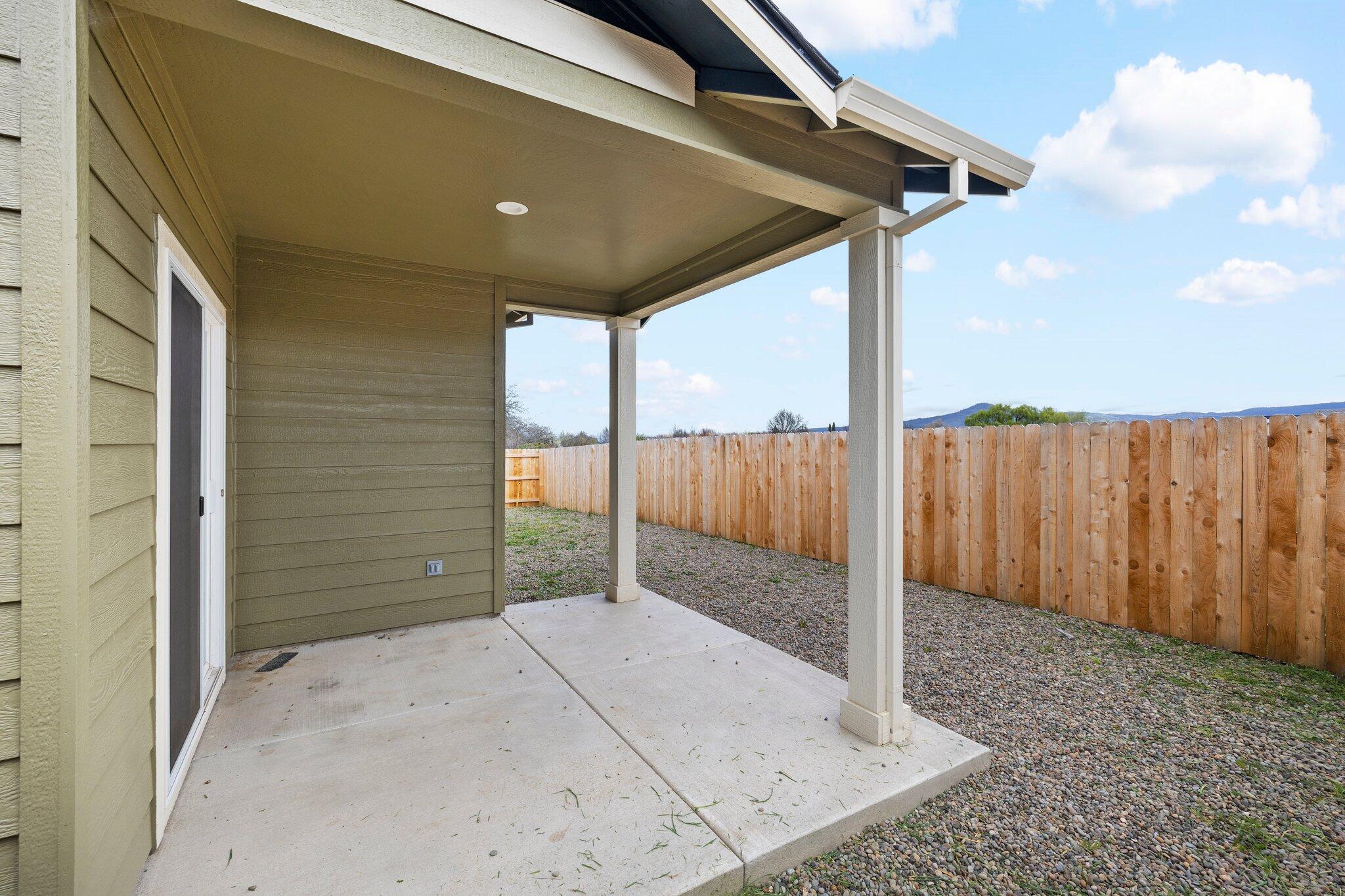 1681 Thomas Road Medford, OR 97501 - Photo 21 of 22 21
