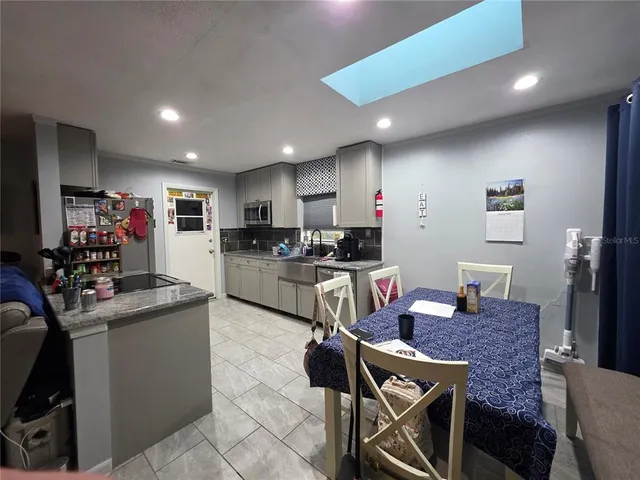 $269,900 | 239 Connie Lee Court, Lakeland, FL 33809