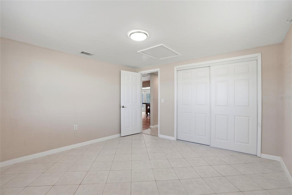 5015 Pelican Drive New Port Richey, FL 34652 - Photo 14 of 35