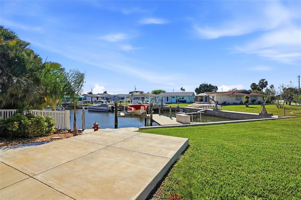 5015 Pelican Drive New Port Richey, FL 34652 - Photo 21 of 35
