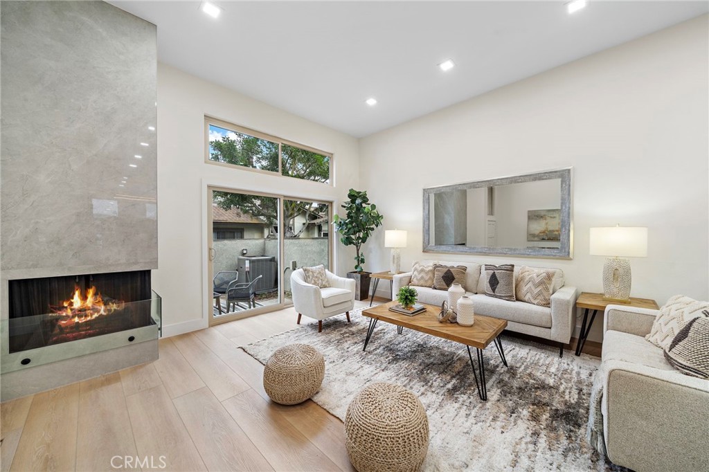 10 Starfall Irvine, CA 92603 - Photo 4 of 28