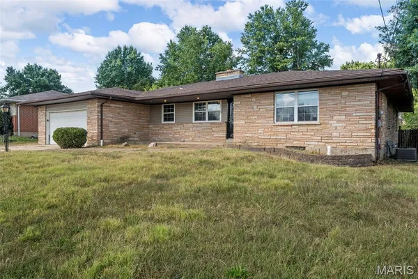 $234,000 | 613 South Jefferson Avenue, Union, MO 63084