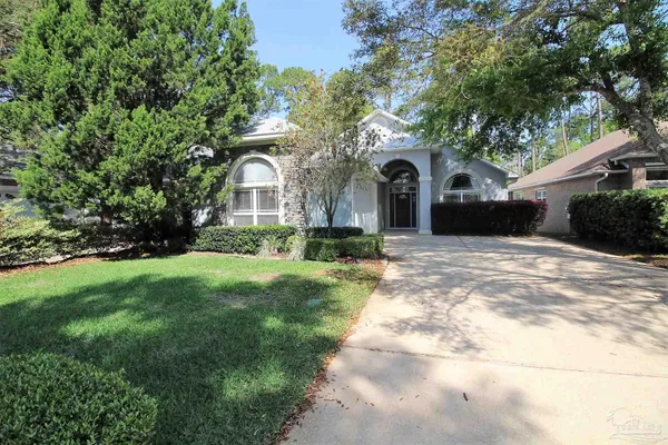 $2,450 | 9850 Rail Circle, Pensacola, FL 32507