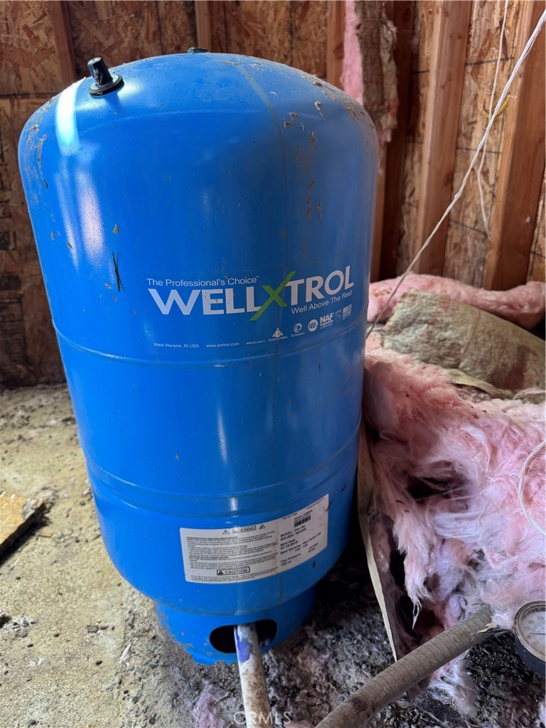 44425 Howard Road Anza, CA 92539 - Photo 11 of 22 a view of a wooden door