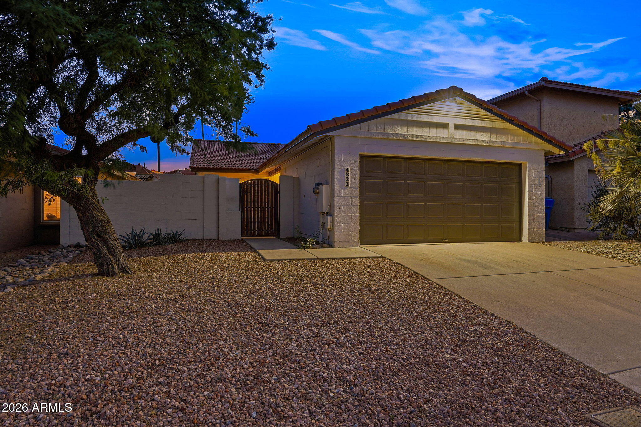 4333 East Monte Way Phoenix, AZ 85044 - Photo 7 of 57 F2 Twilight_017