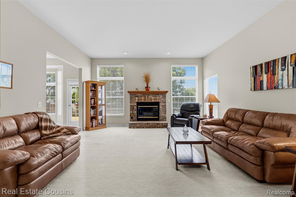 4344 Oak Tree Court Fenton, MI 48430 - Photo 7 of 31