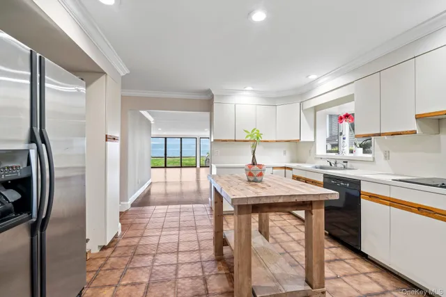 $1,795,000 | 145 Asharoken Avenue, Northport, NY 11768