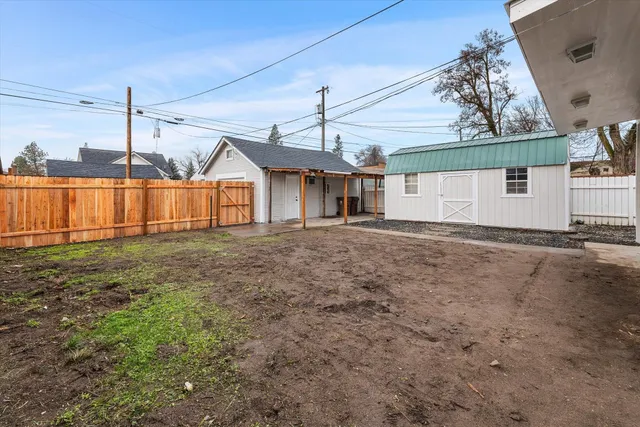 $319,900 | 4605 North Madison Street, Spokane, WA 99205