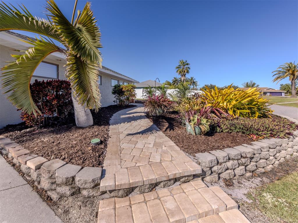 1243 Pine Needle Road Venice, FL 34285 - Photo 28 of 79