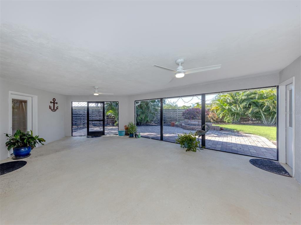 1243 Pine Needle Road Venice, FL 34285 - Photo 8 of 79