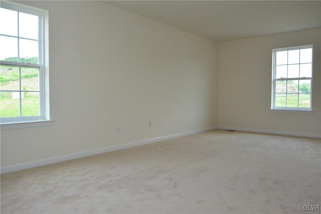 4843 Yorkshire Road Walnutport, PA 18088 - Photo 15 of 30 Gallery Image 15