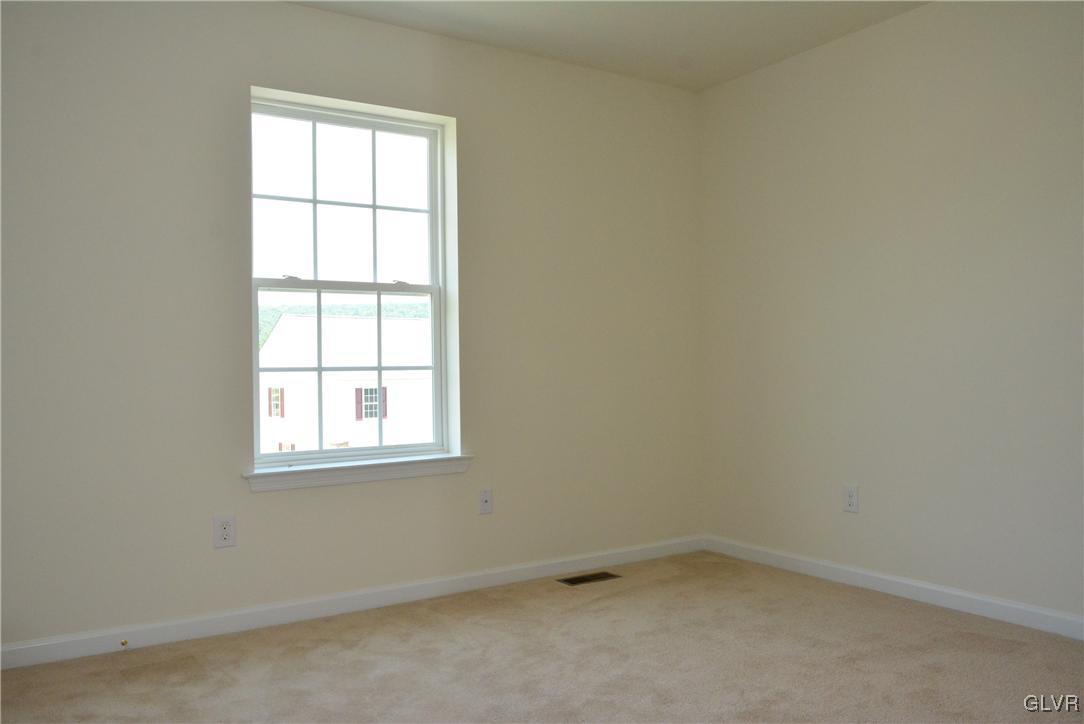 4843 Yorkshire Road Walnutport, PA 18088 - Photo 19 of 30 Gallery Image 19