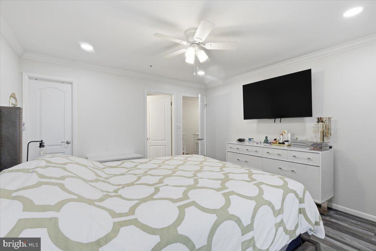 1008 Spring Valley Court Fort Washington, MD 20744 - Photo 19 of 26 Modern bedroom with sleek design.