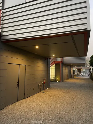 $3,295 | 161 North Garden Street, Ventura, CA 93001