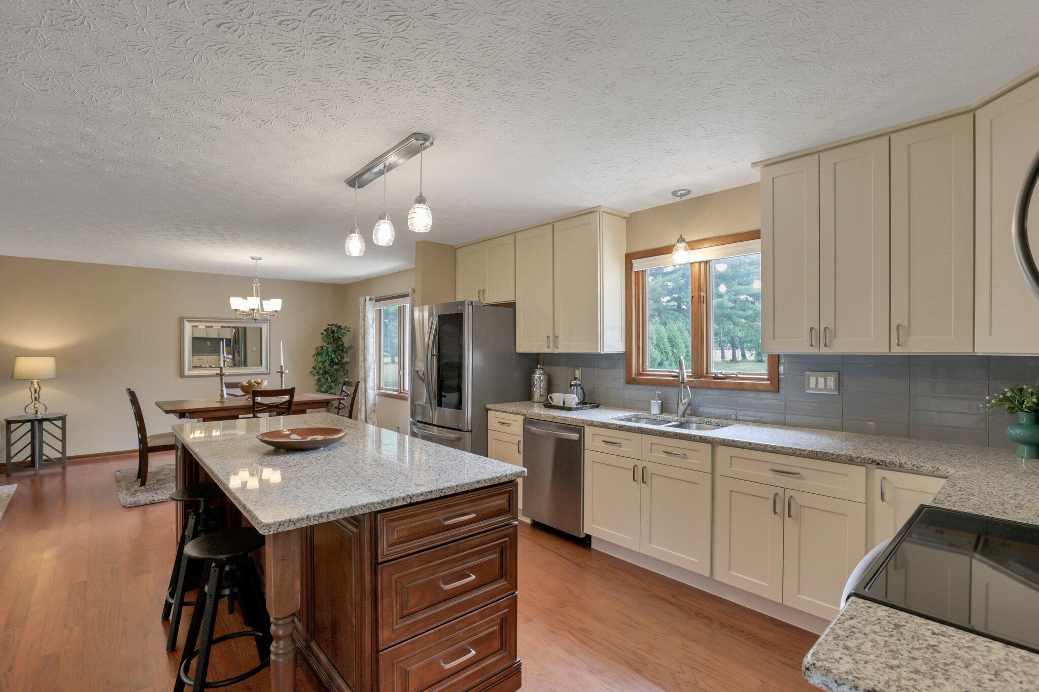 5611 Wilcox Road Dublin, OH 43016 - Photo 13 of 48 5611 Wilcox Road
