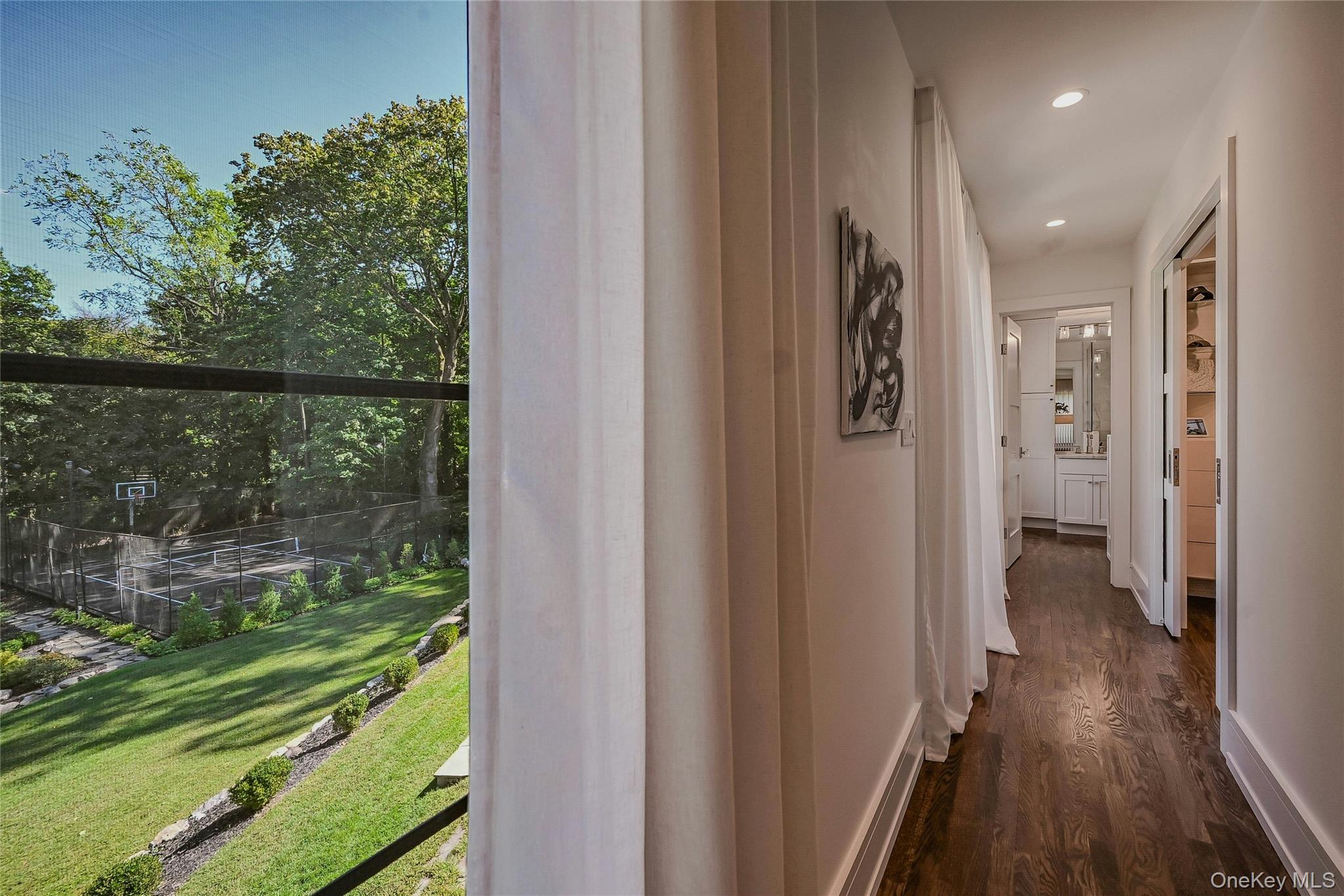 262 Huntington Bay Road Huntington Bay, NY 11743 - Photo 13 of 39 a bathroom with a shower