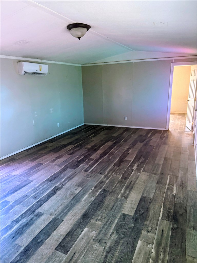 801 Southwest Ave A Andrews, TX 79714 - Photo 6 of 20