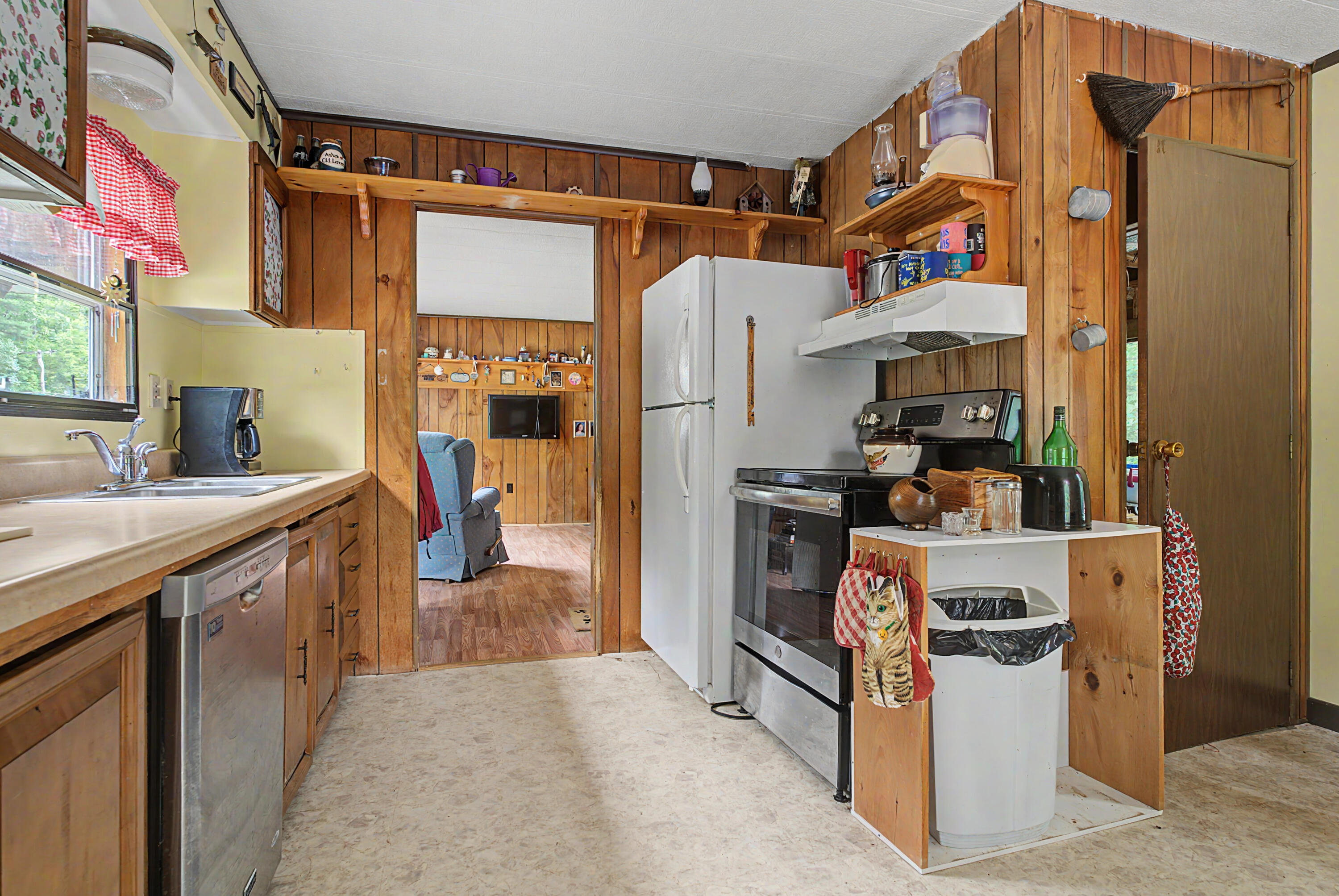 29 Haley Town Road Fryeburg, ME 04037 - Photo 5 of 24 29 Haley kit to living